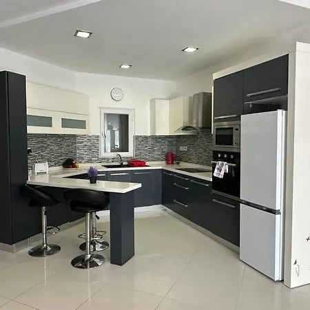 Lavender Apartment