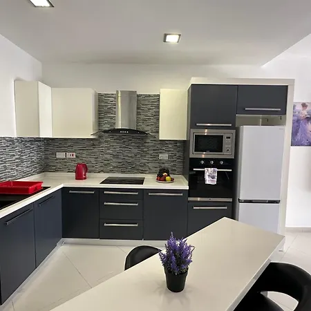 Lavender * St. Paul's Bay